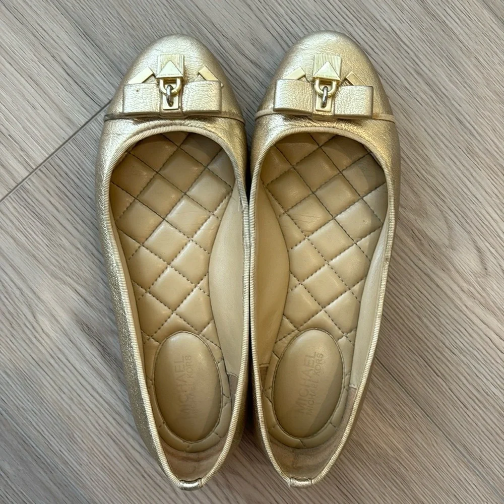 Michael Kors Honey Ballet flat in metallic gold size 5 - Picture 2 of 7